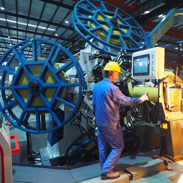 Linha metálica da extrusão do tubo do RTP um terrestre de alta pressão de 3000 libras por polegada quadrada bobinado para o óleo/gás